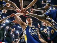 开云体育平台APP-球员们全力以赴，奋力拼搏的瞬间