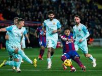 开云体育官网-巴萨再战，全力以赴追逐胜利