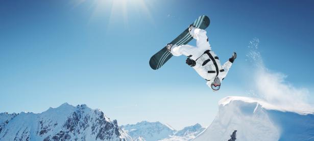 开云下载-威廉姆斯碾压阿斯顿马丁，拉塞尔高光表现改写F1格局