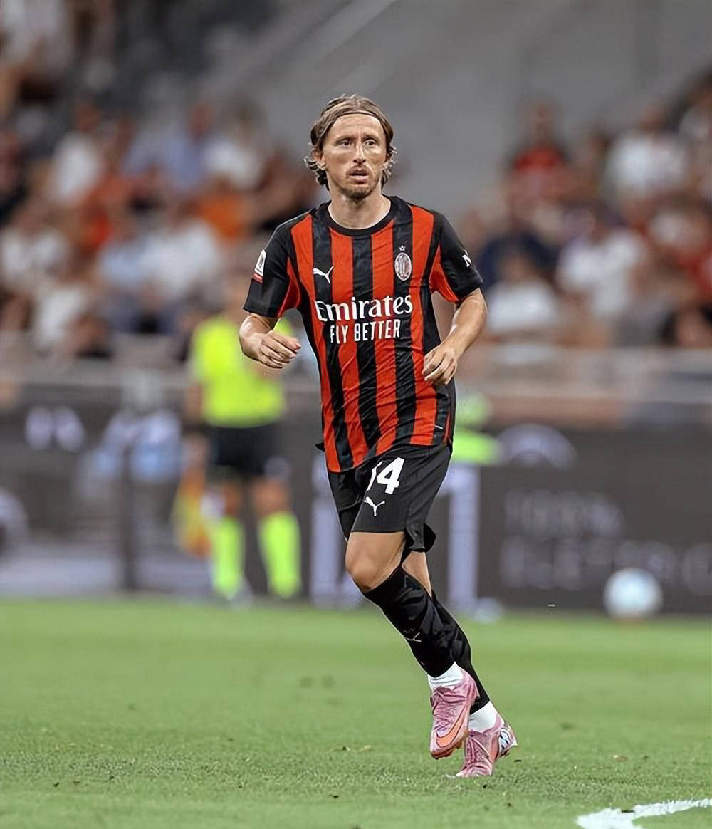 关于AC米兰客场惊险逆转，取得宝贵三分的信息