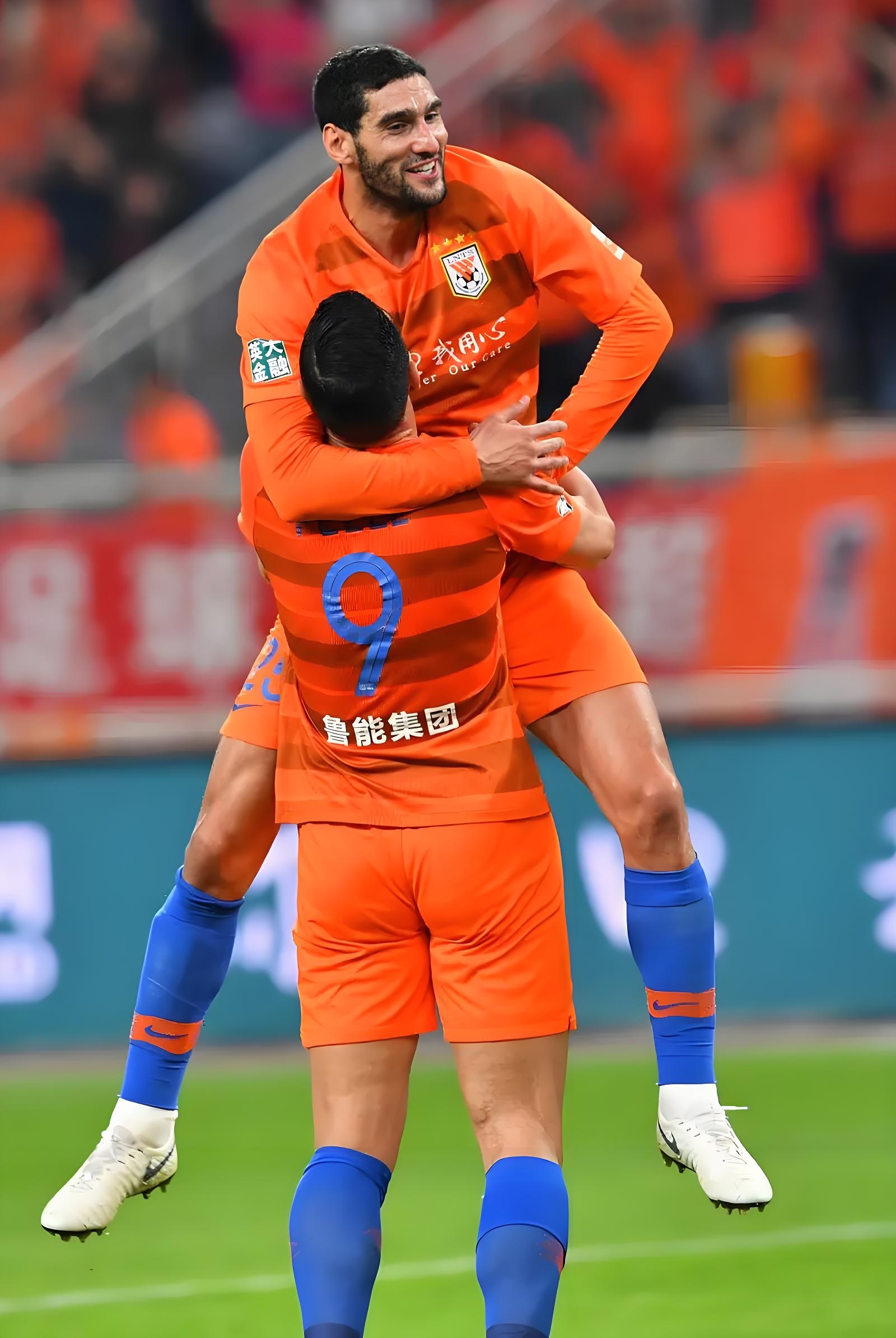 外援实力强大，国内球员崭露头角的简单介绍