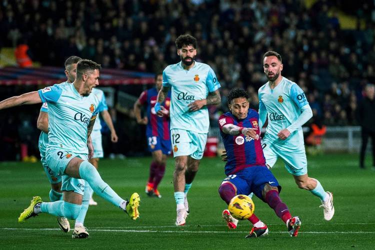 巴萨再战，全力以赴追逐胜利