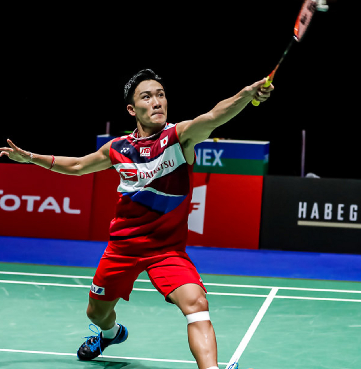 法国羽毛球队险胜英格兰羽毛球队，桃田贤斗高光表现的简单介绍