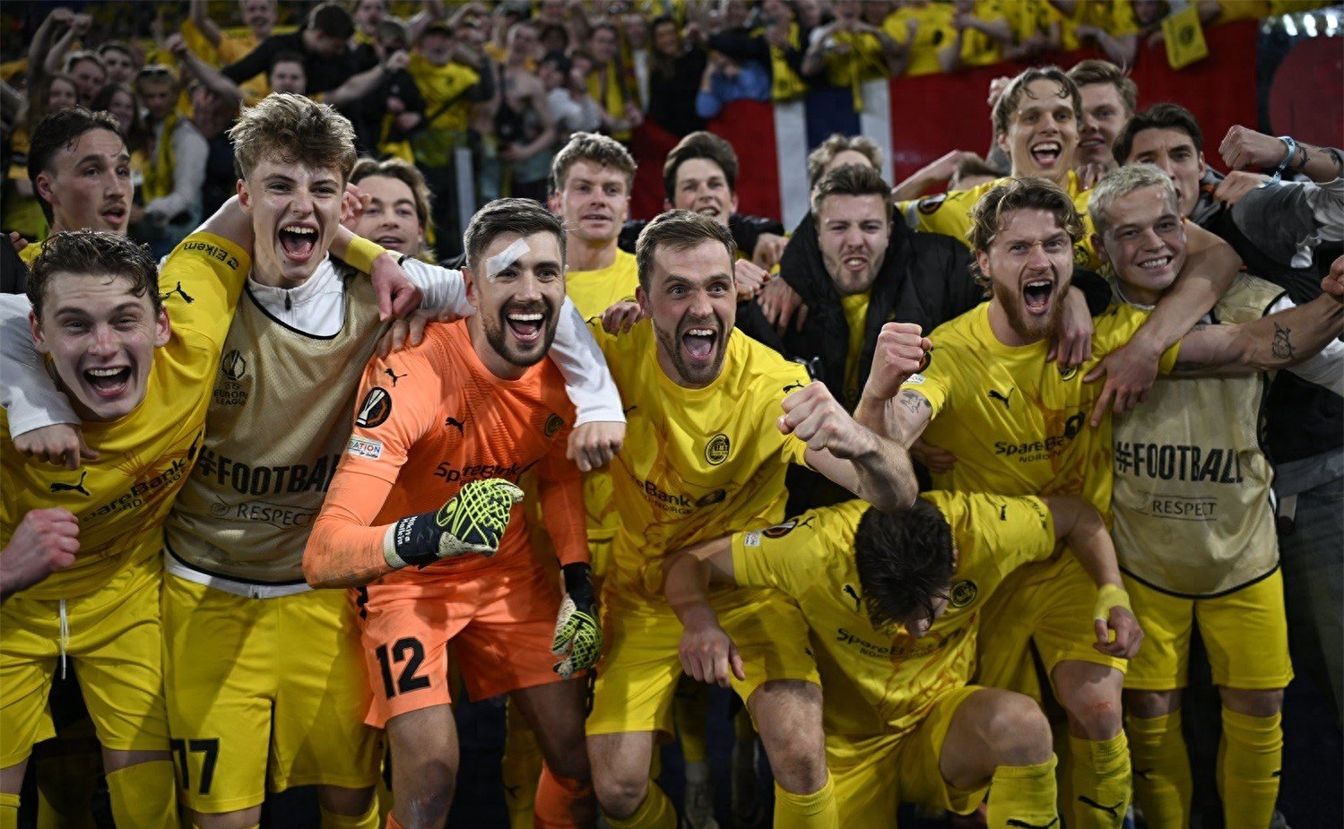 包含热度持续升温，欧预赛中球队精彩表现的词条