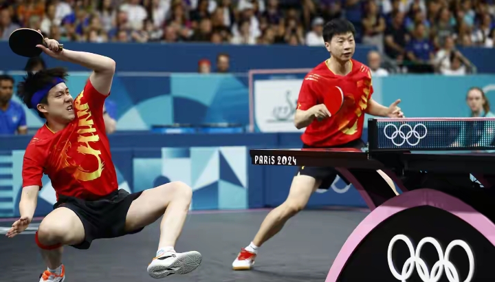 韩国队逆转英格兰队，马龙点燃赛场