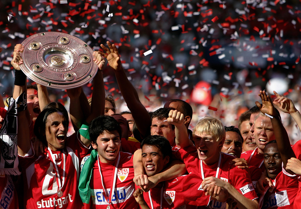 拜仁鏖战AC米兰，蒂亚戈扛起全队