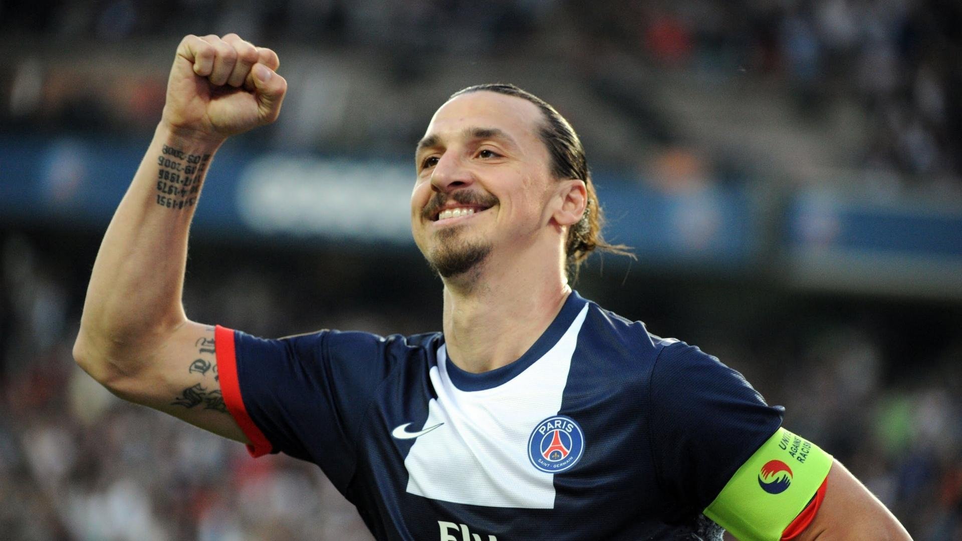 里昂冲垮克罗地亚，当战术洪流遇上梅西的关键先生时刻