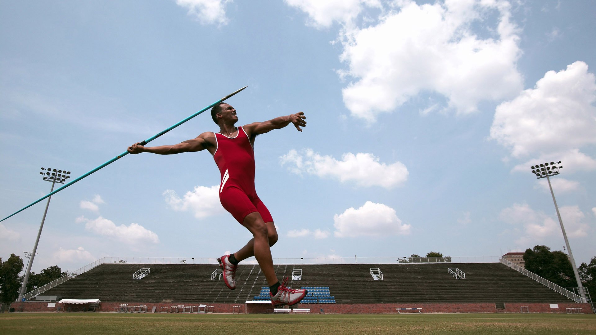 赛道之外的传奇，底特律活塞险胜克利夫兰骑士