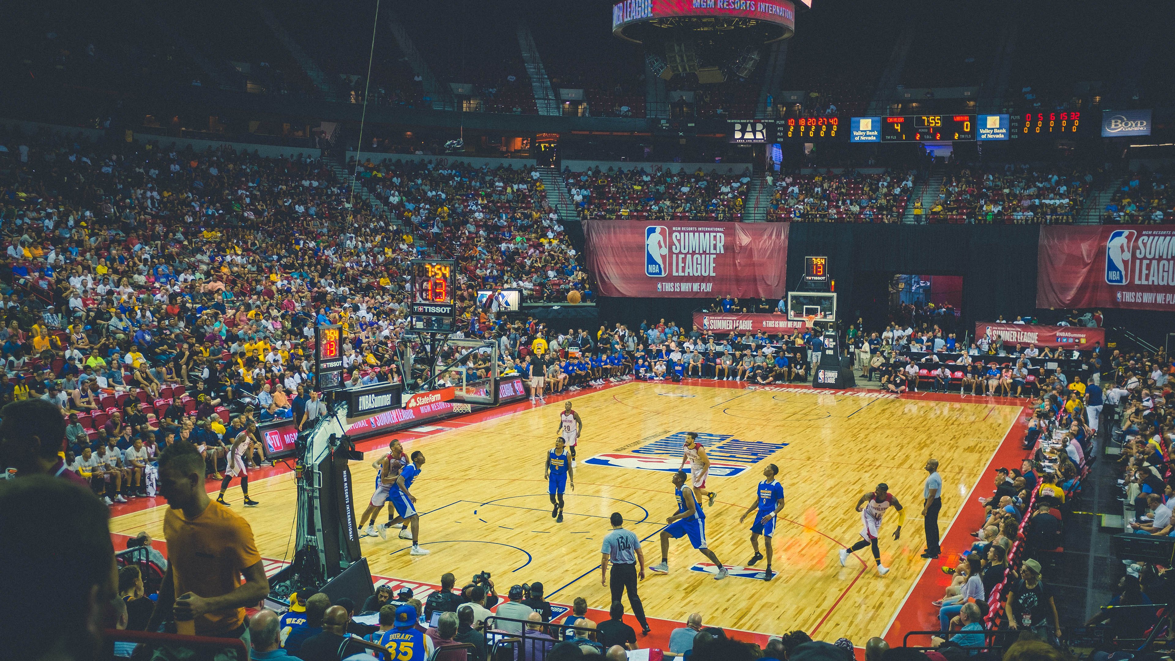 关键先生与体系碾压，保罗末节收割，掘金团队风暴击溃独行侠