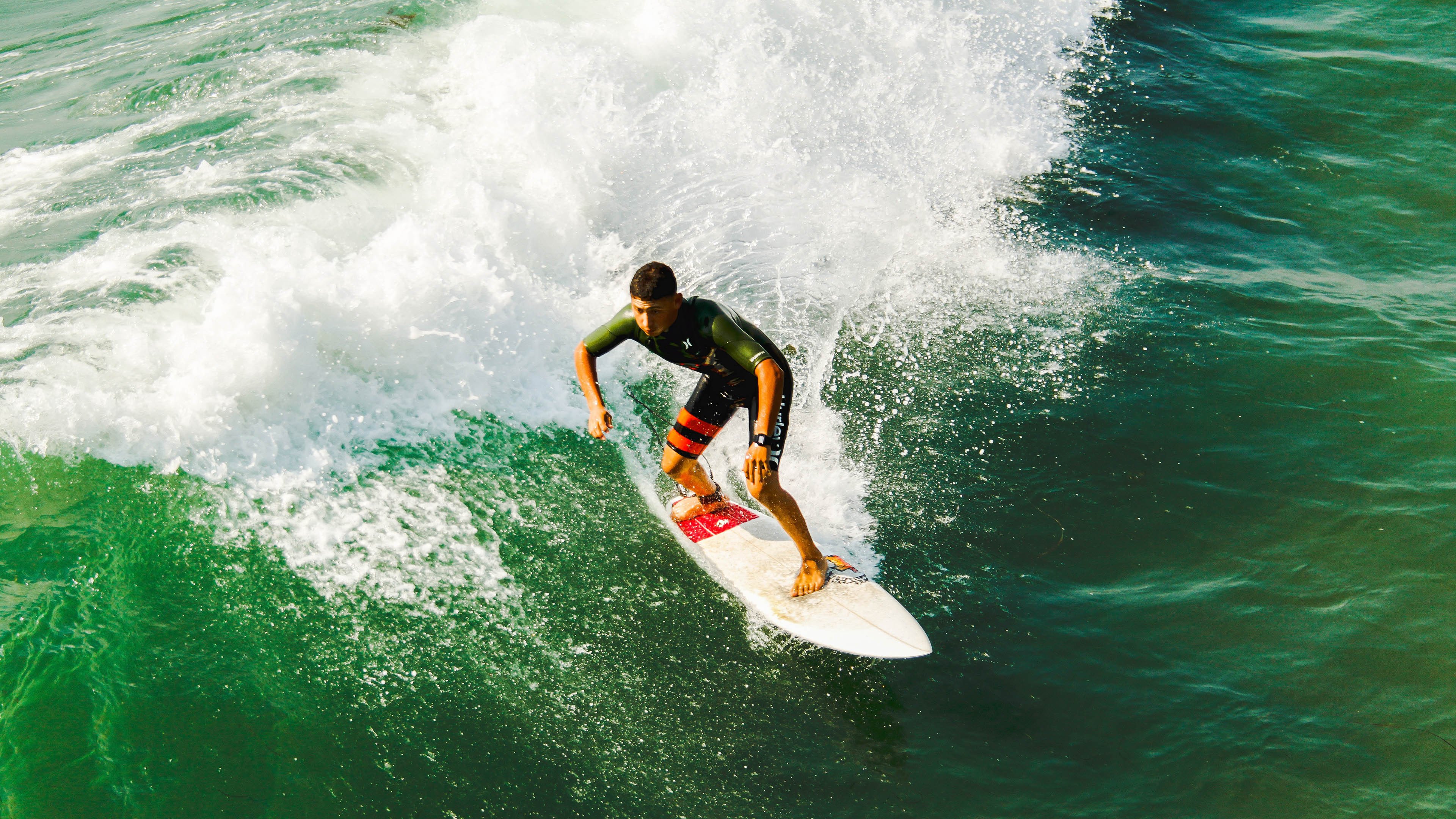 铁血防守与致命一击，孔德闪耀全场，英格兰战术机器完美压制埃及