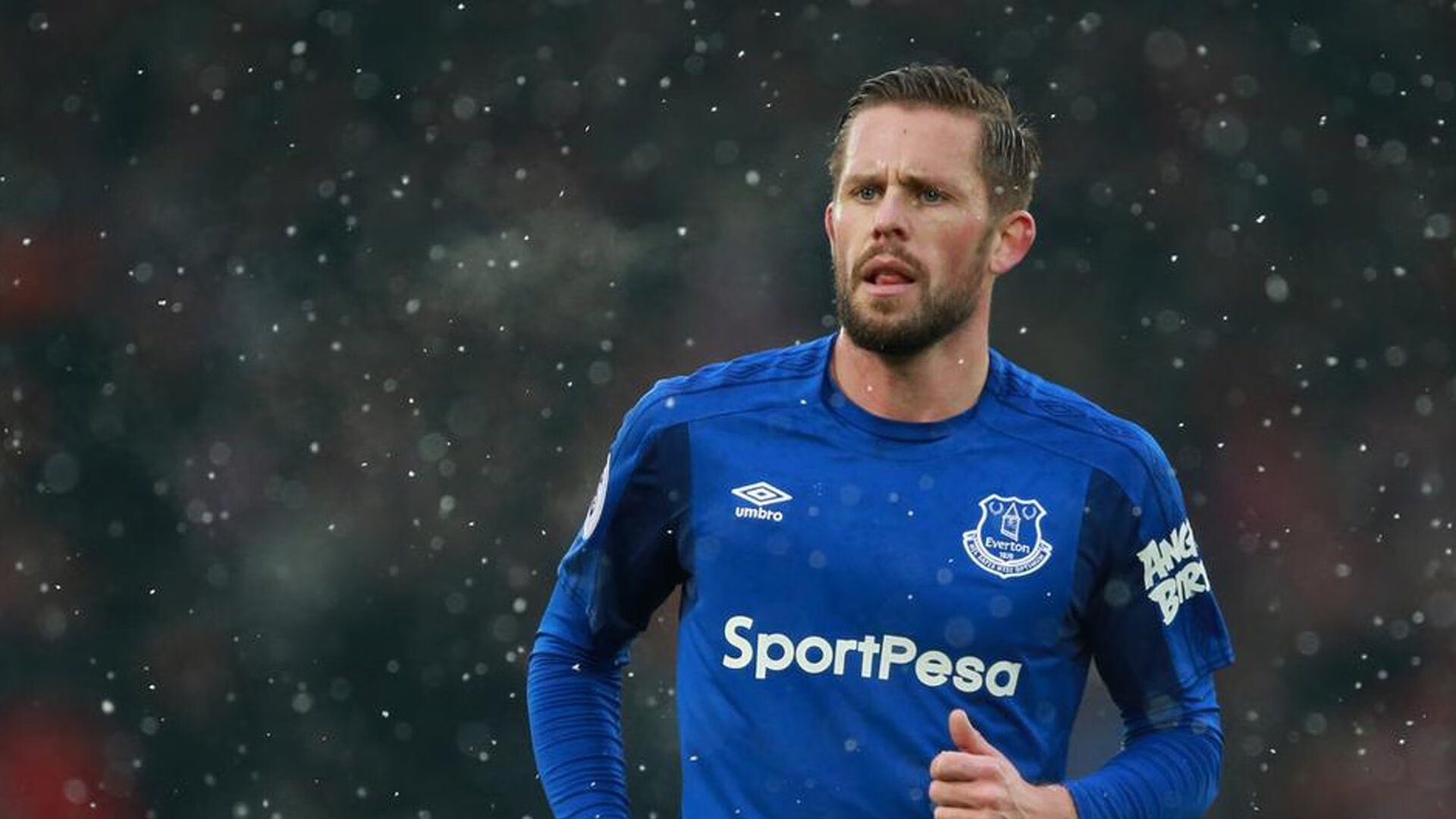 米切尔单核闪耀，上海队战术纪律性击溃掘金，诠释团队篮球新高度